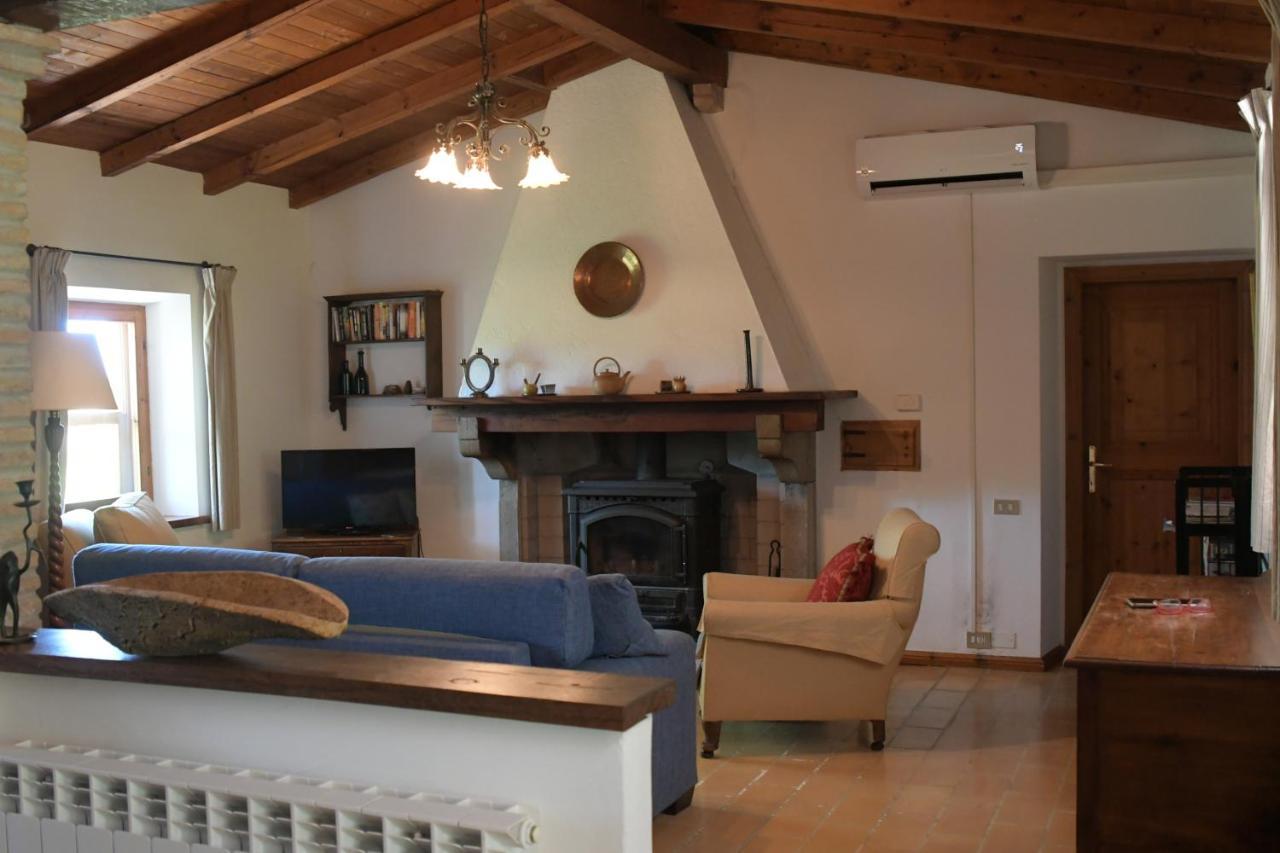 Ferienwohnung Localita S Cecilia 30, Urbania Exterior foto
